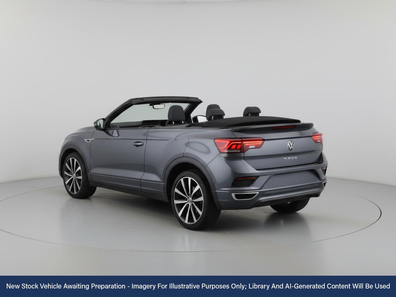 Used Volkswagen T-Roc 2021 for sale - 76697547: Photo 2