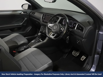 Used Volkswagen T-Roc 2021 for sale - 76697547: Photo