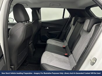 Used Peugeot E-2008 2021 for sale - 78407994: Photo