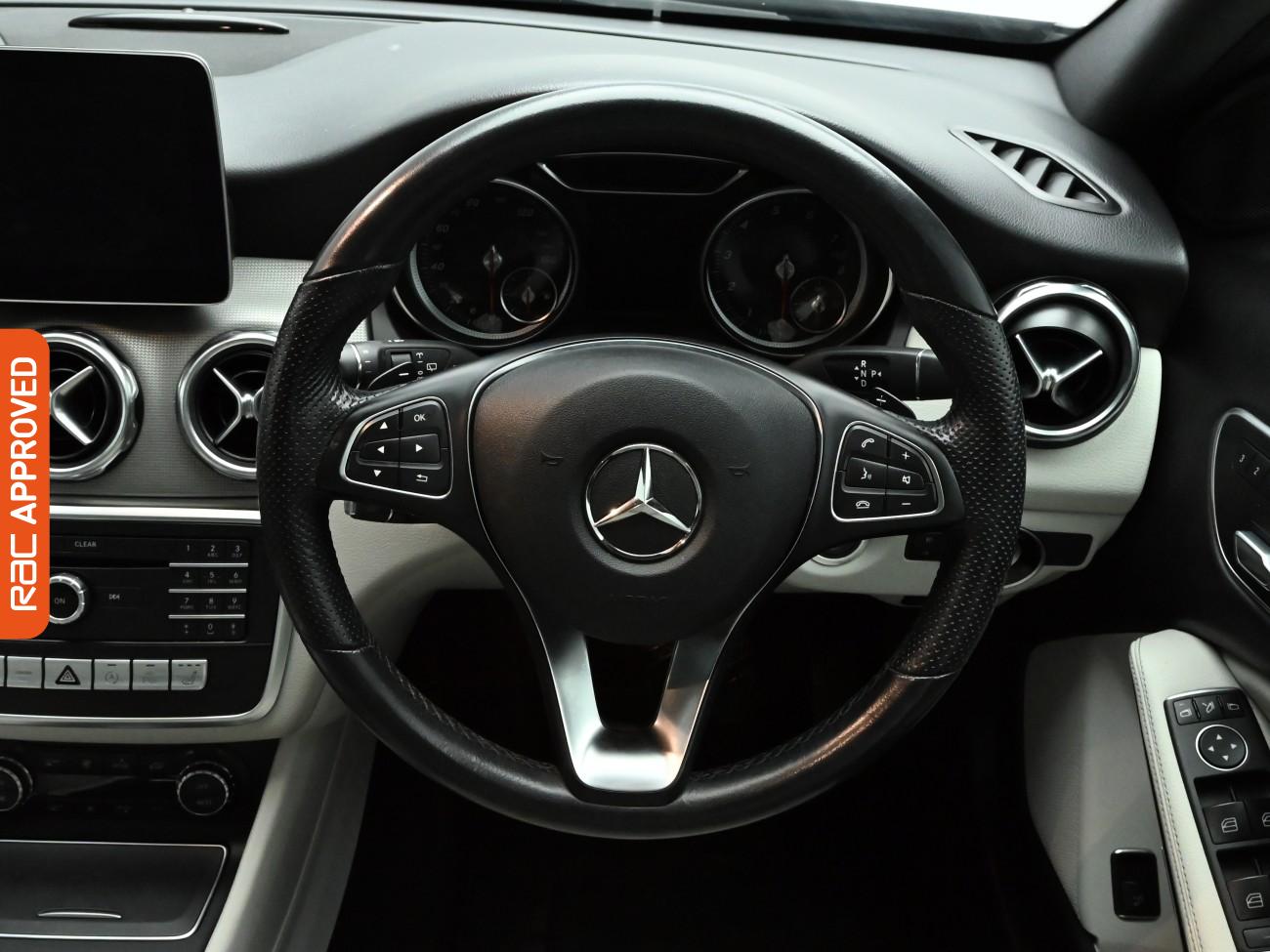 Used Mercedes-Benz GLA 2019 for sale - 76767787: Photo 9