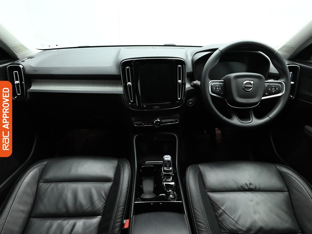 Used Volvo XC40 2021 for sale - 76723830: Photo 2