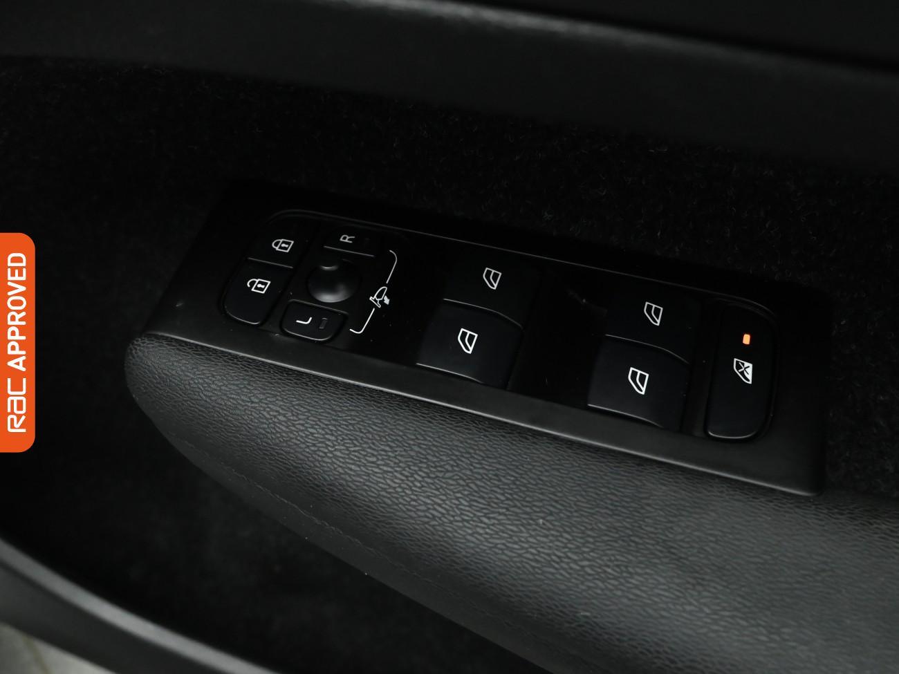 Used Volvo XC40 2021 for sale - 76723830: Photo 26