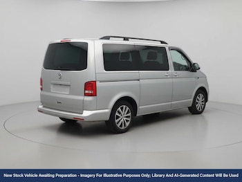 Used Volkswagen Caravelle 2015 for sale - 76462232: Photo