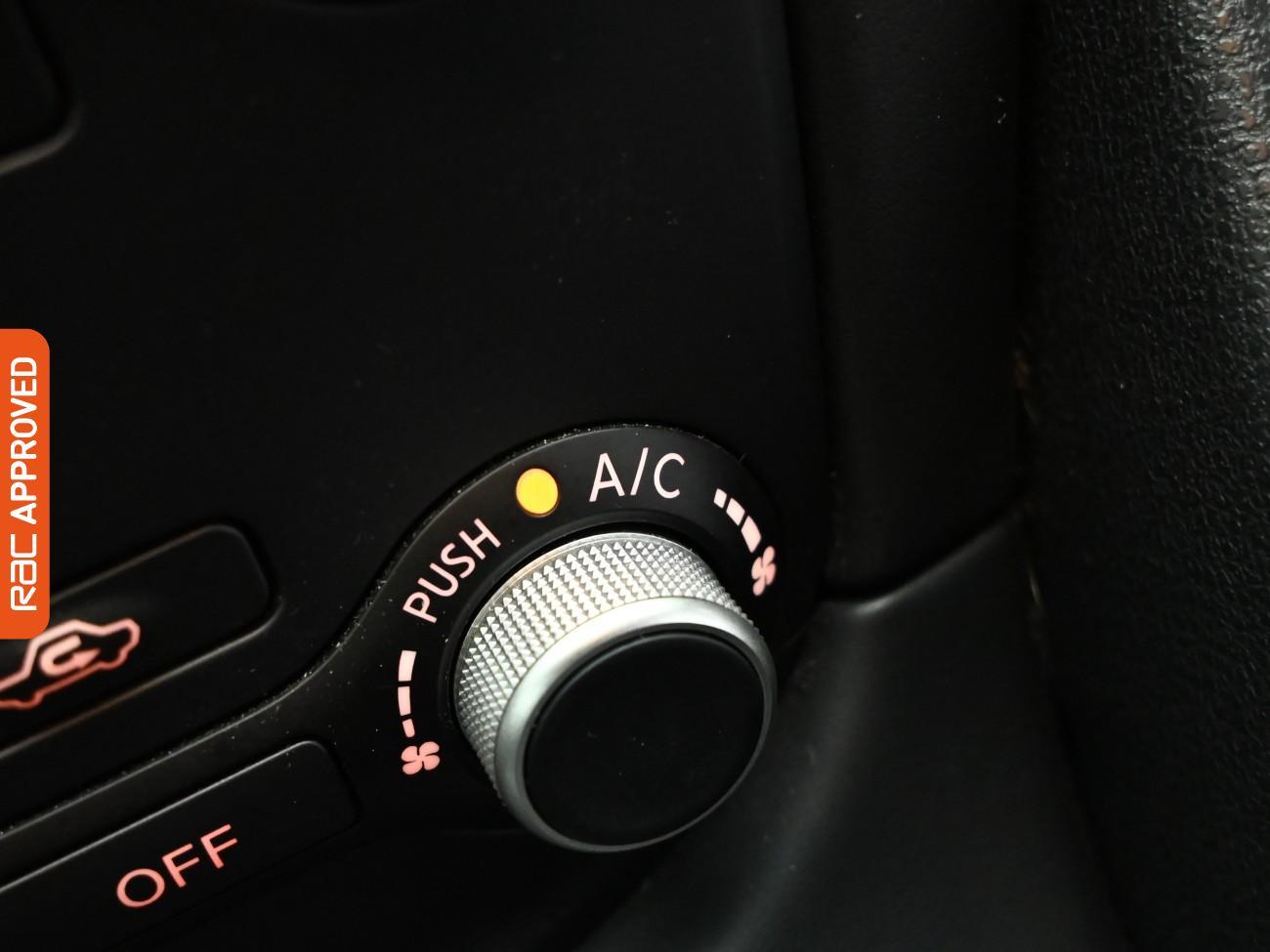 Used Nissan 370 Z 2020 for sale - 76436777: Photo 17