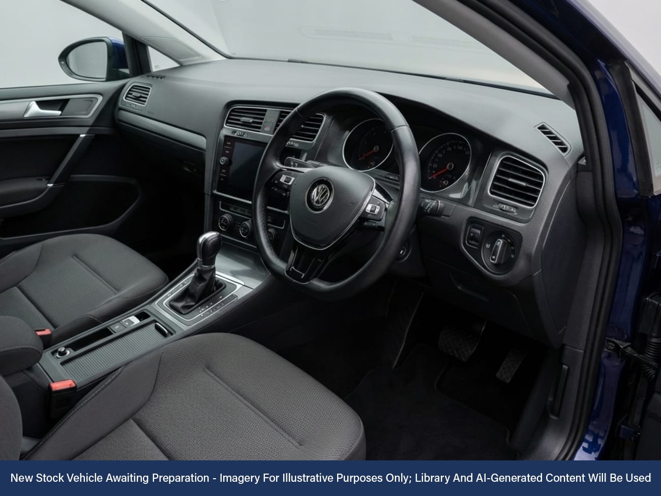 Used Volkswagen Golf 2017 for sale - 78069893: Photo 3