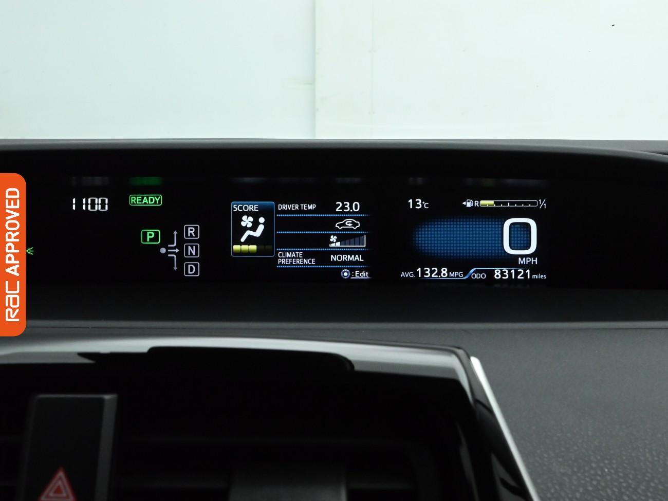 Used Toyota Prius 2018 for sale - 76789570: Photo 11