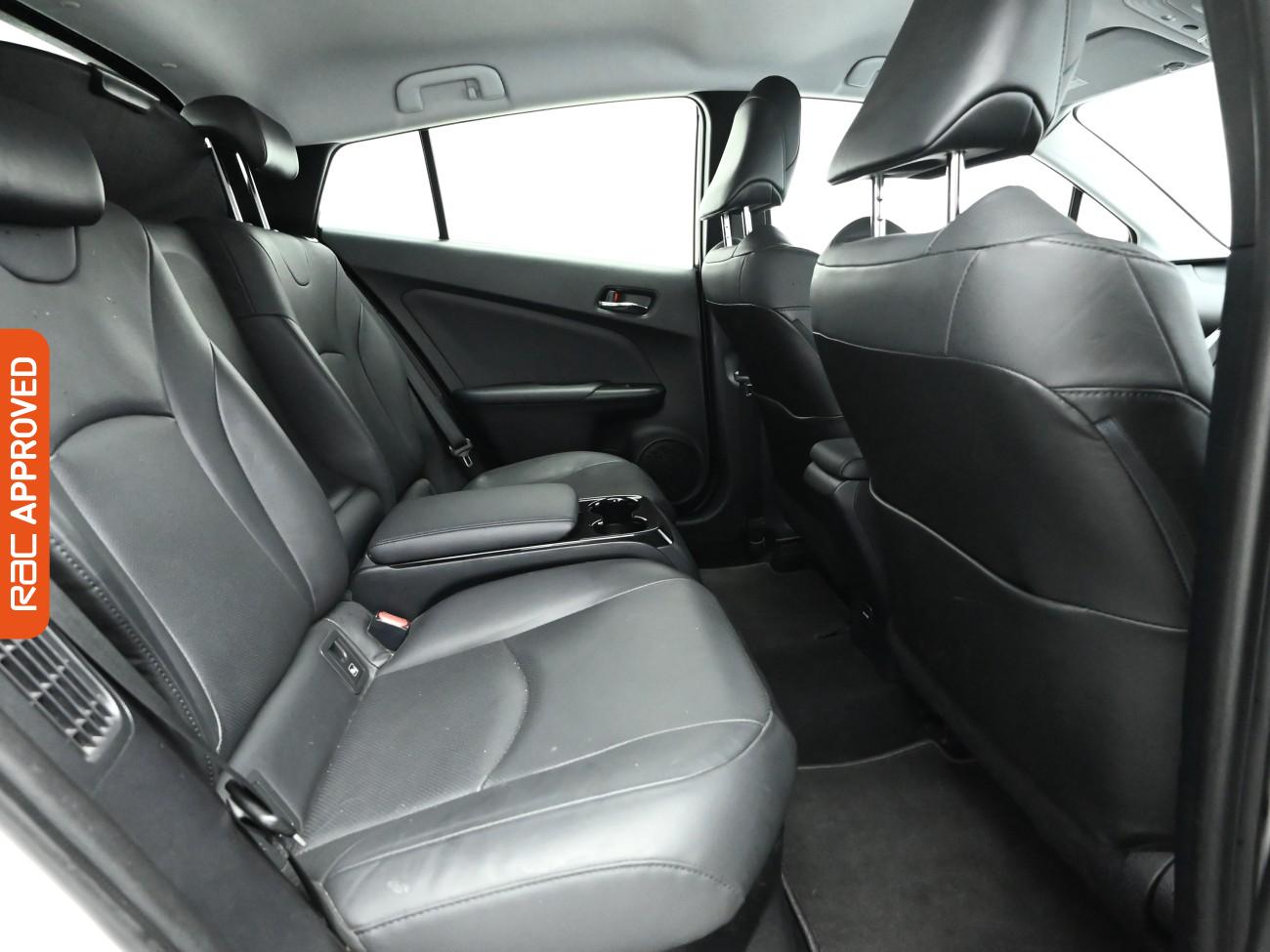 Used Toyota Prius 2018 for sale - 76789570: Photo 13