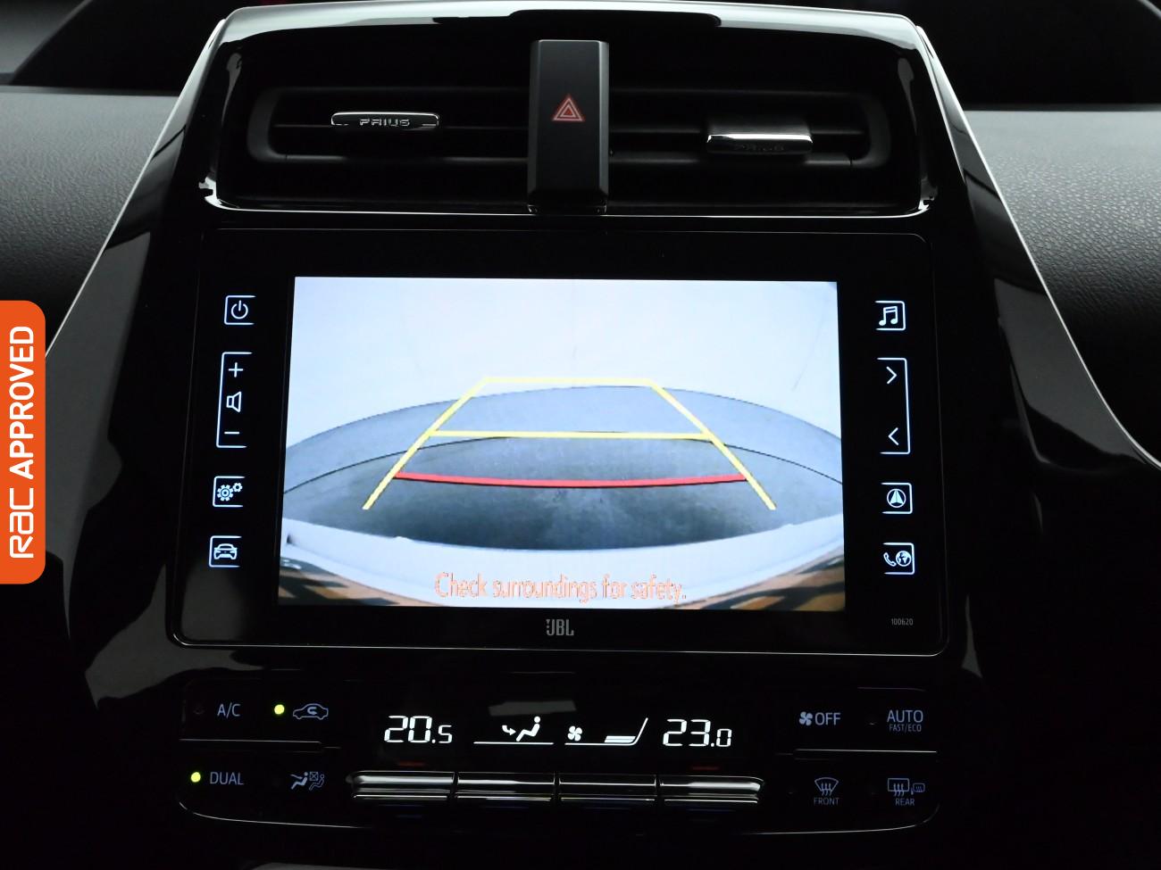 Used Toyota Prius 2018 for sale - 76789570: Photo 3