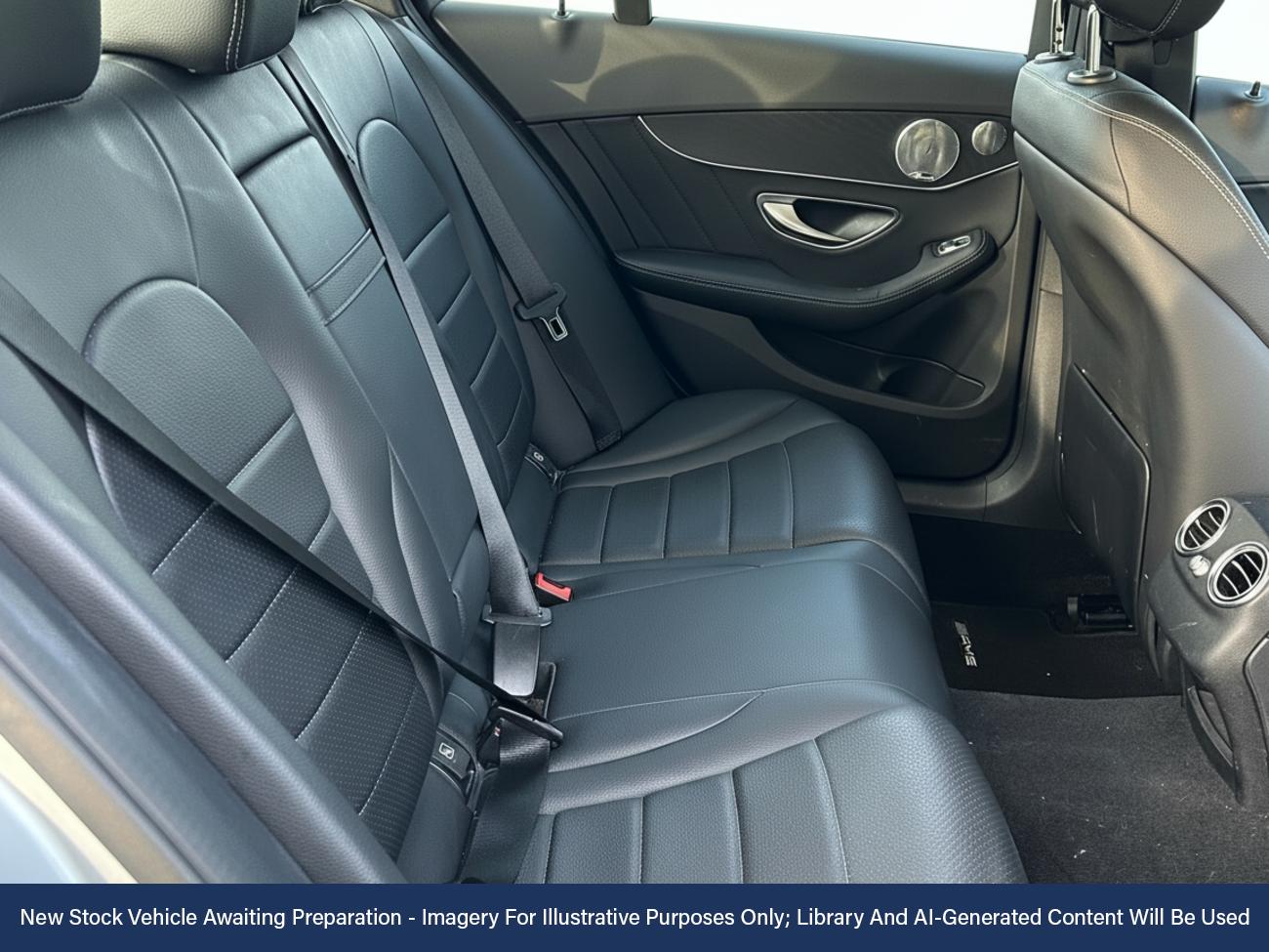 Used Mercedes-Benz C Class 2016 for sale - 76878297: Photo 4