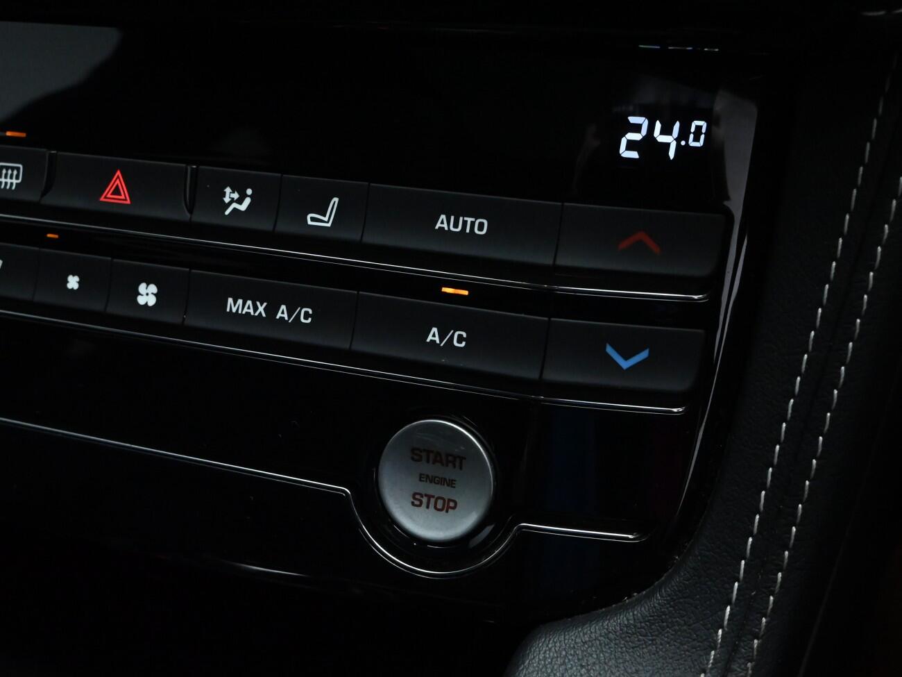 Used Jaguar F-Pace 2017 for sale - 77117866: Photo 18