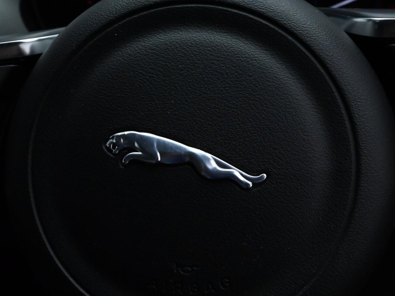 Used Jaguar F-Pace 2017 for sale - 77117866: Photo 24