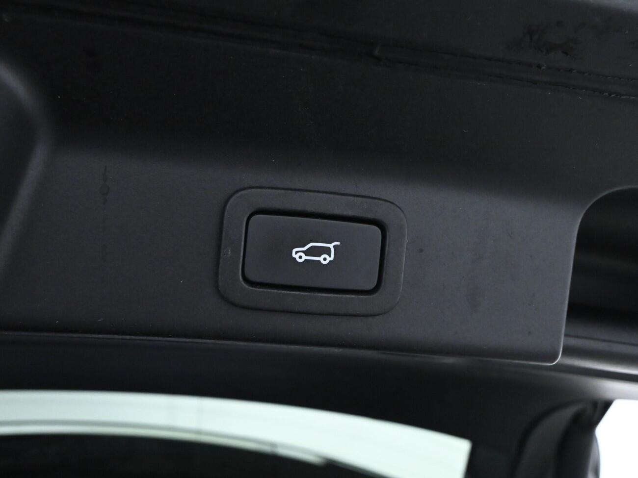 Used Jaguar F-Pace 2017 for sale - 77117866: Photo 28