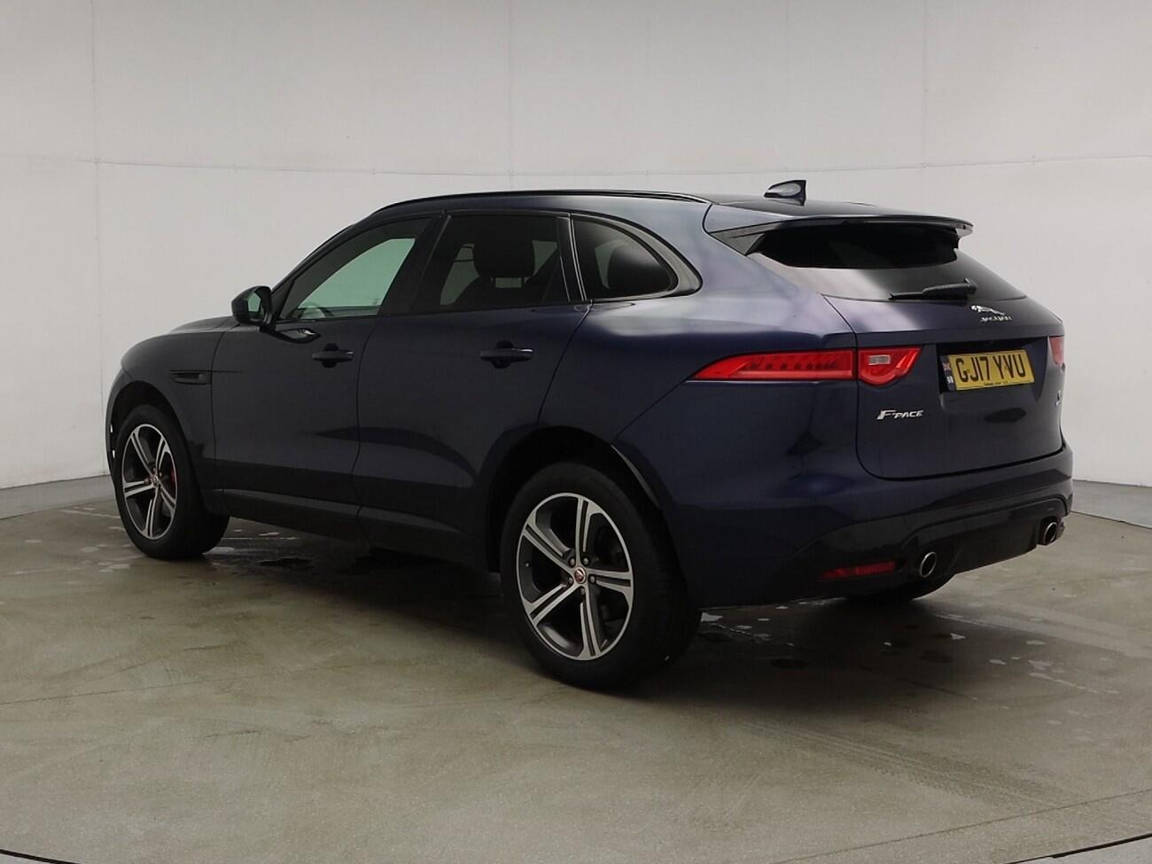 Used Jaguar F-Pace 2017 for sale - 77117866: Photo 4