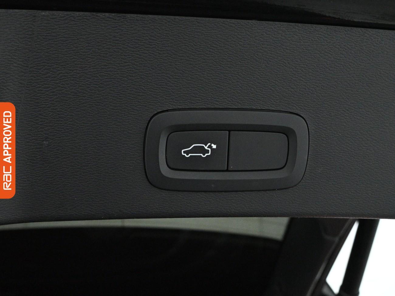 Used Volvo XC40 2019 for sale - 77914316: Photo 28