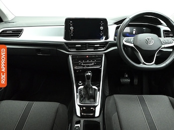 Used Volkswagen T-Roc 2024 for sale - 79227989: Photo