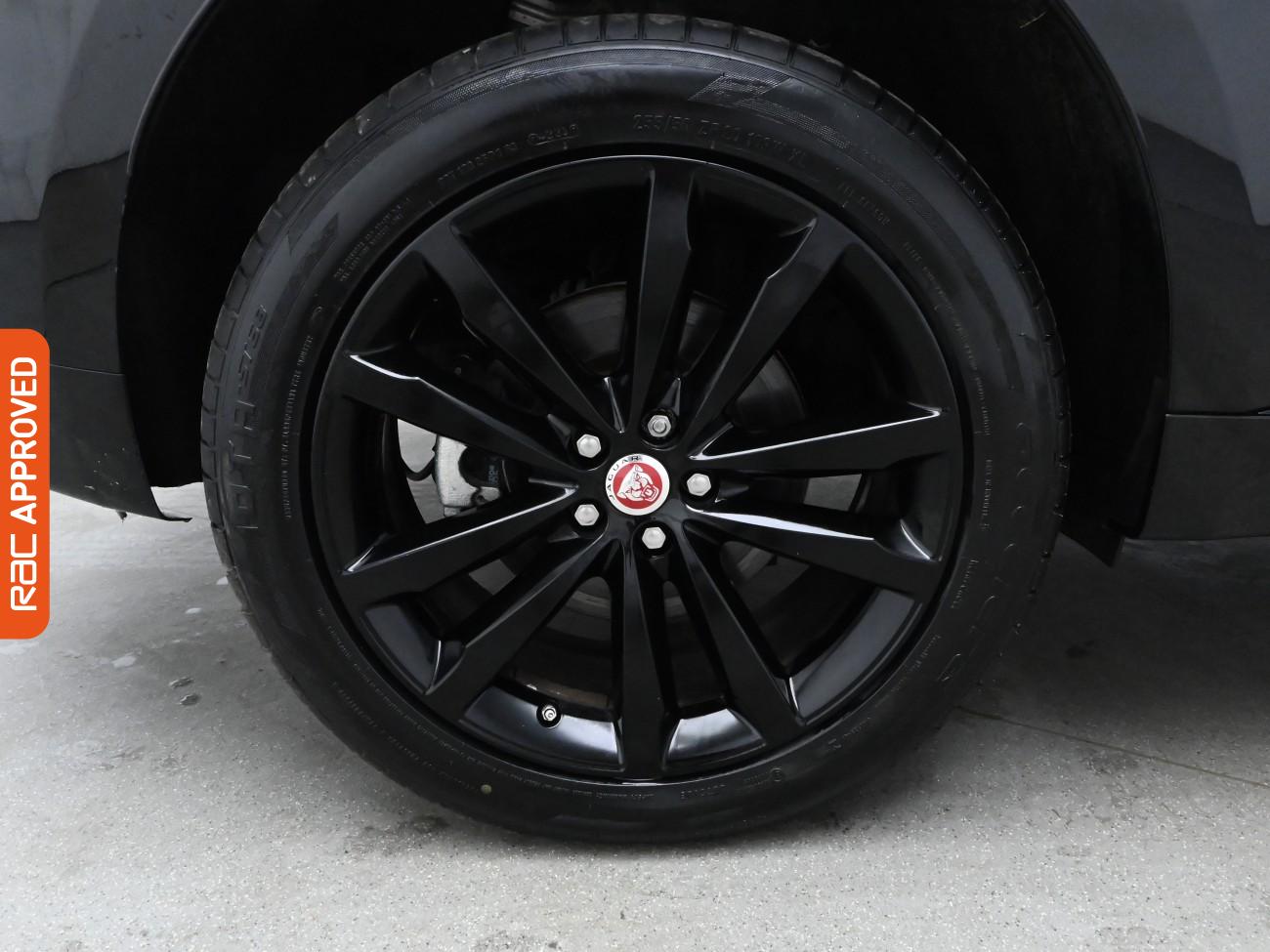 Used Jaguar F-Pace 2019 for sale - 76373888: Photo 14