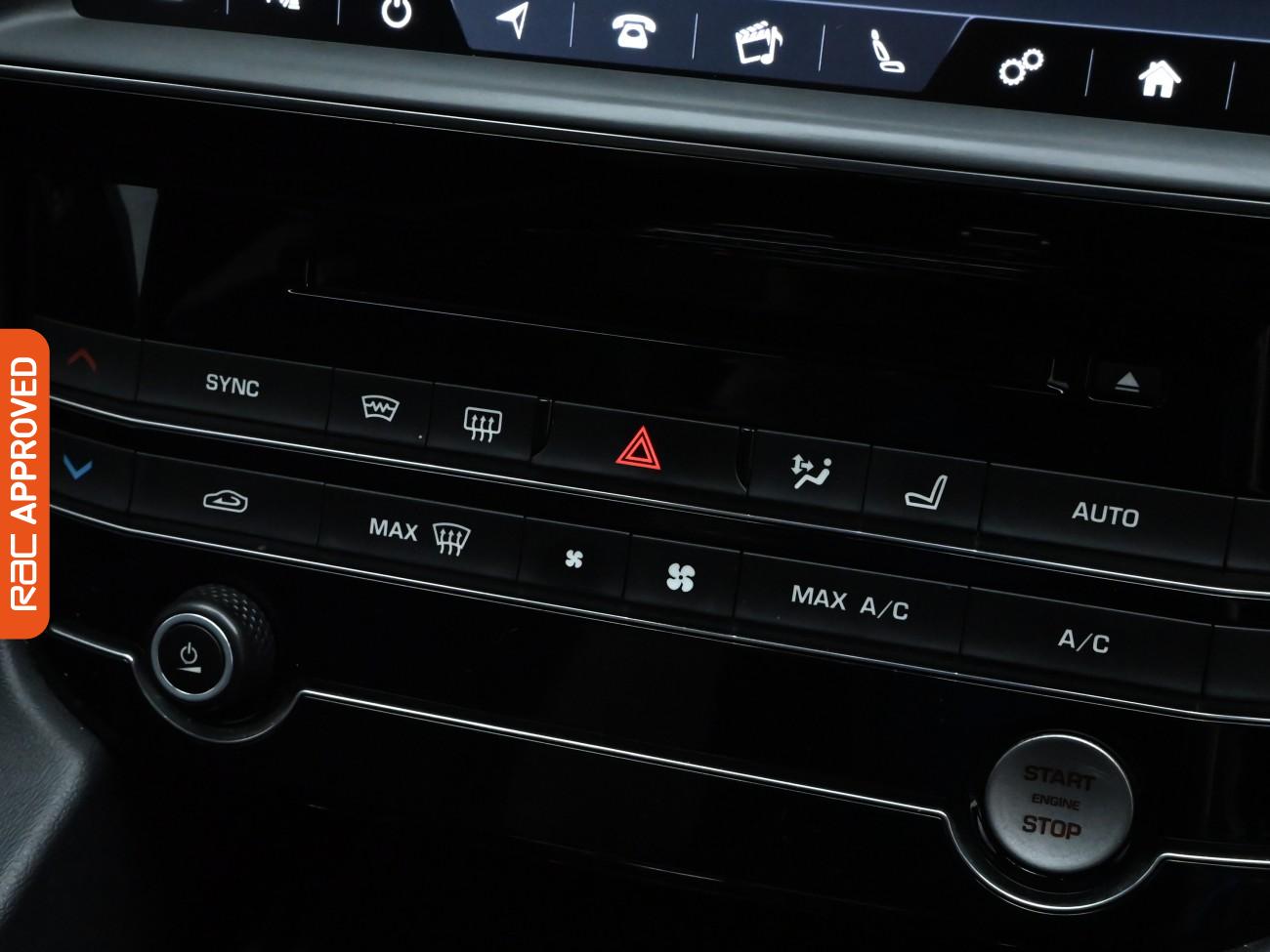 Used Jaguar F-Pace 2019 for sale - 76373888: Photo 21