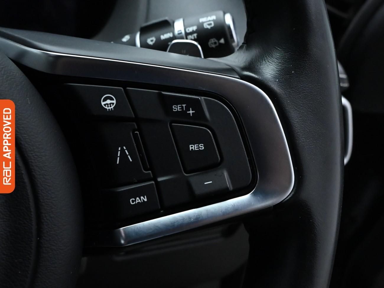 Used Jaguar F-Pace 2019 for sale - 76373888: Photo 23