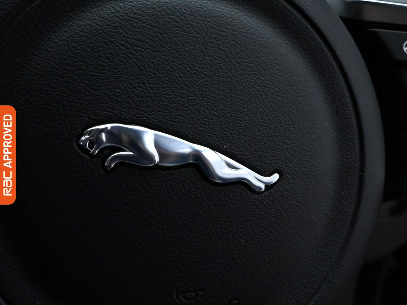 Used Jaguar F-Pace 2019 for sale - 76373888: Photo 24