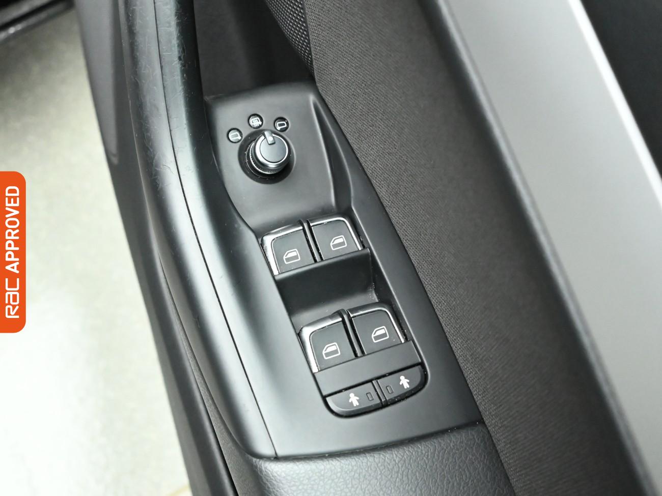 Used Audi Q3 2017 for sale - 76969338: Photo 21