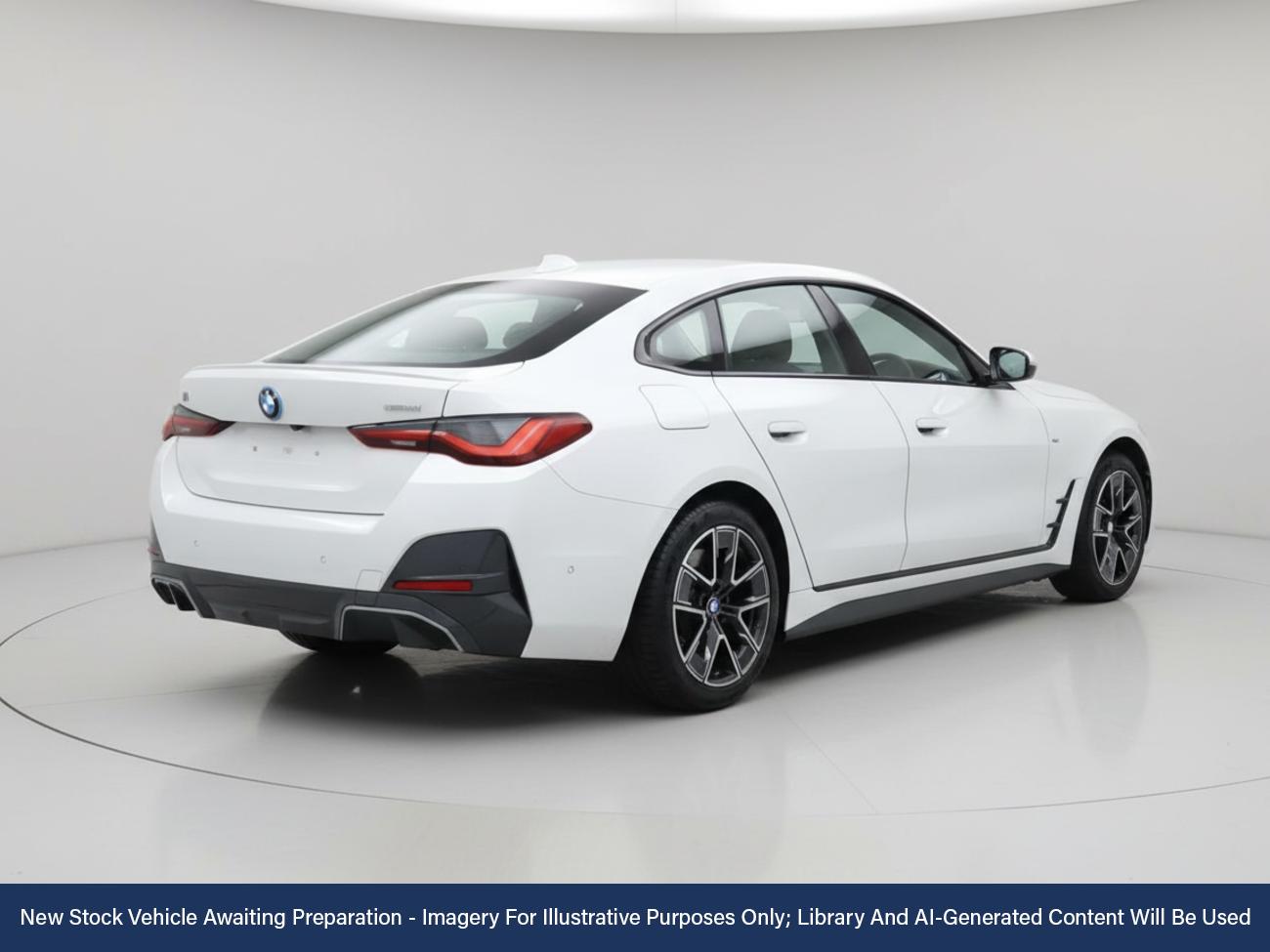 Used BMW i4 2022 for sale - 76750785: Photo 2