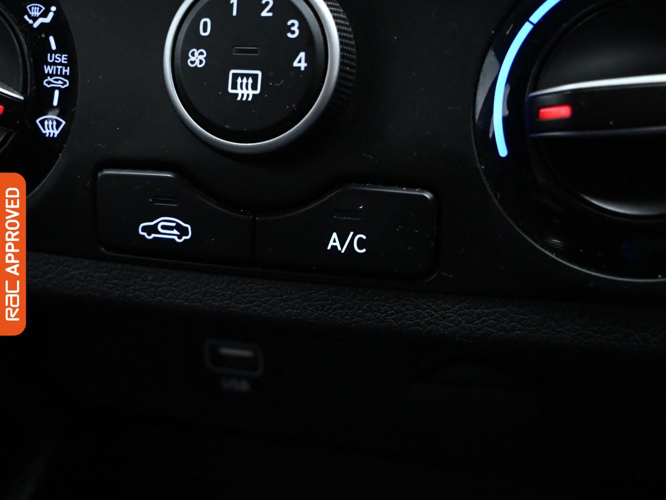 Used Hyundai i10 2022 for sale - 76310998: Photo 14