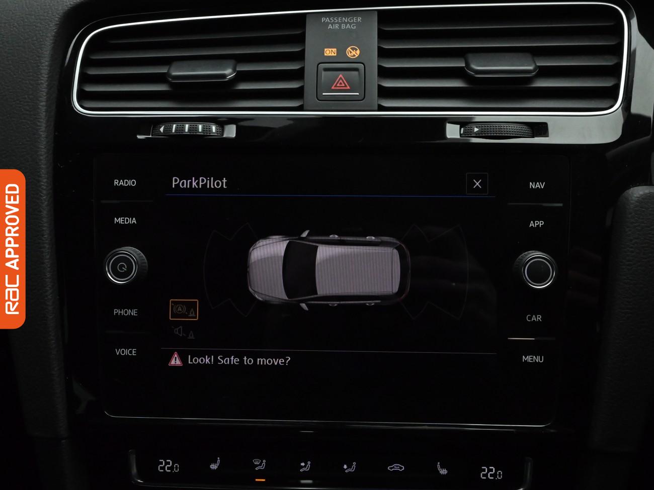 Used Volkswagen Golf 2017 for sale - 77555604: Photo 15