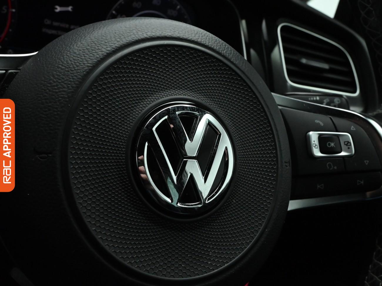 Used Volkswagen Golf 2017 for sale - 77555604: Photo 25