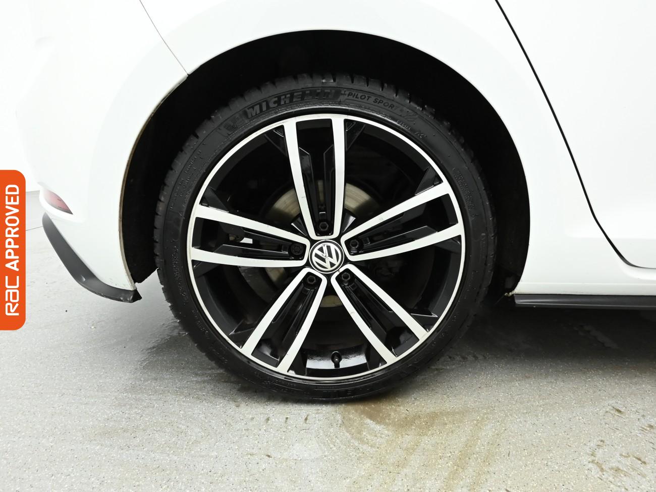 Used Volkswagen Golf 2017 for sale - 77555604: Photo 29