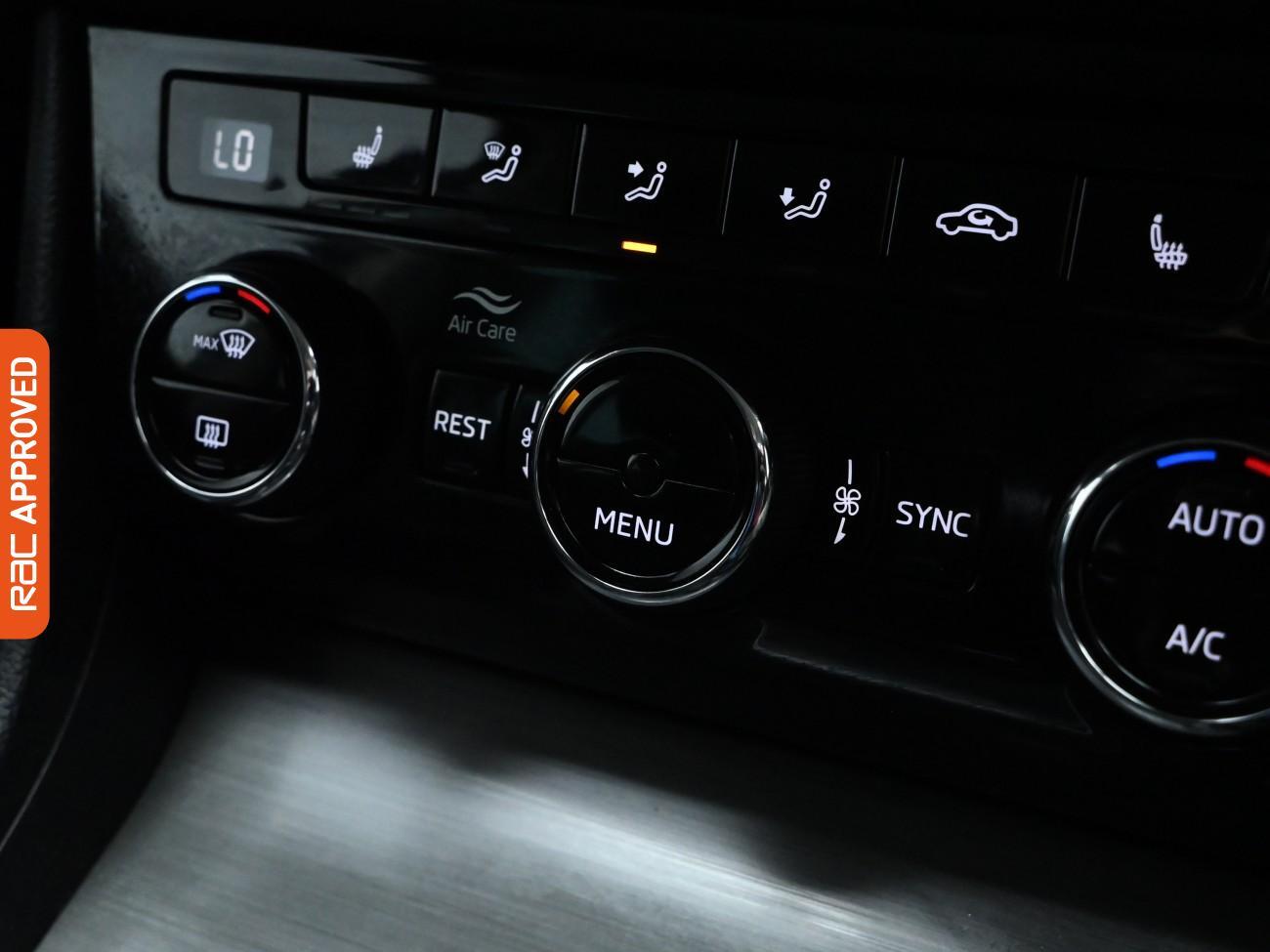 Used Skoda Superb 2020 for sale - 76065232: Photo 17