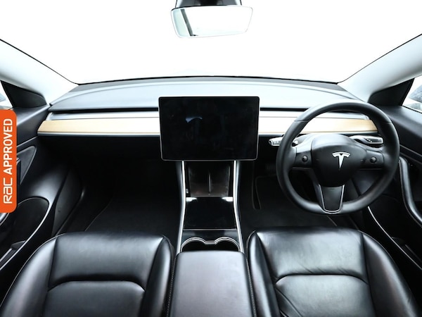 Used Tesla Model 3 2019 for sale - 75626472: Photo 2