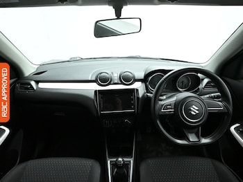 Used Suzuki Swift 2020 for sale - 77963257: Photo