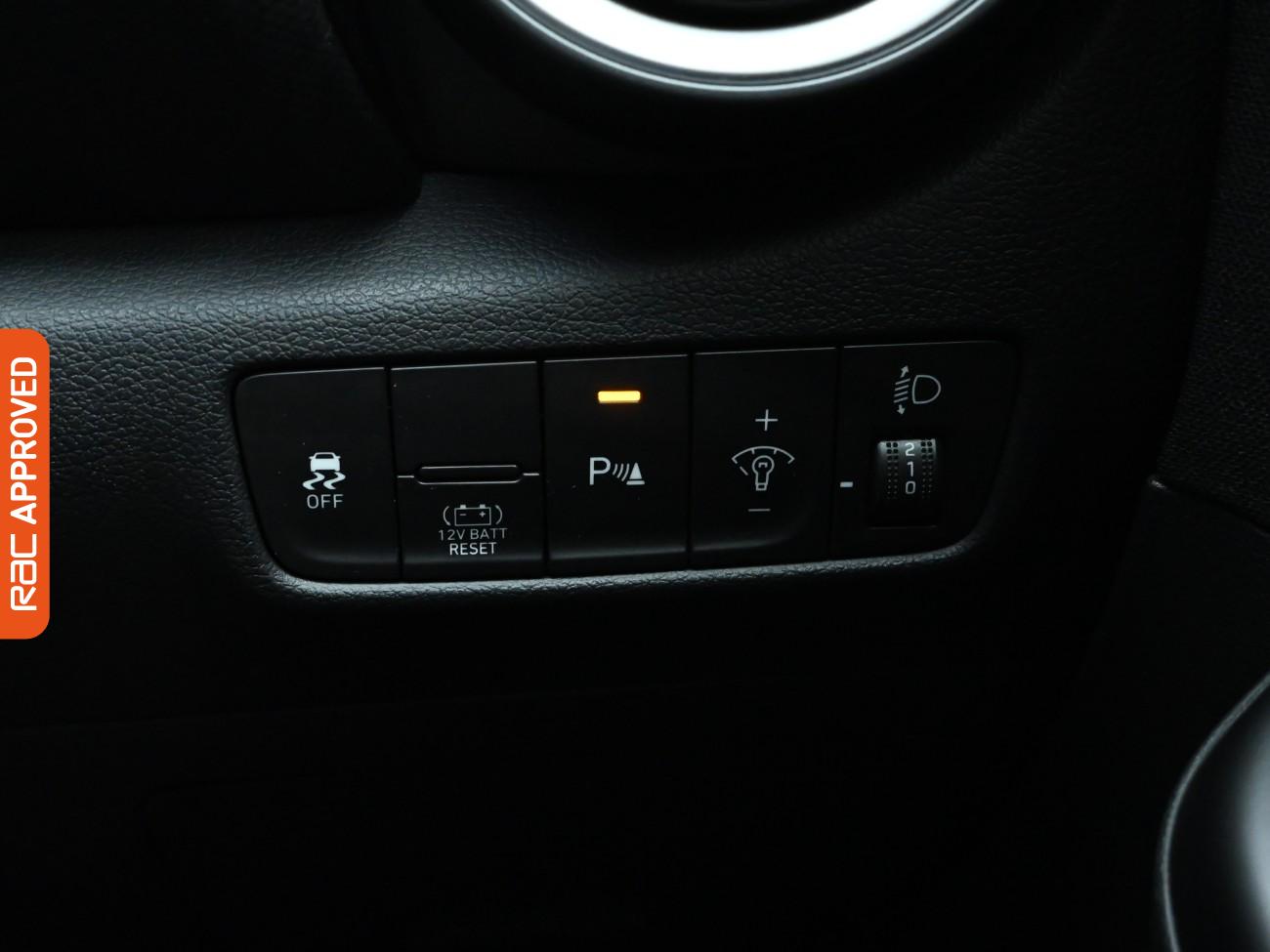 Used Hyundai KONA 2021 for sale - 76429259: Photo 17