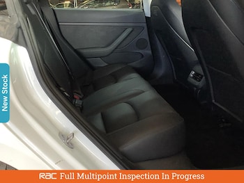 Used Tesla Model 3 2021 for sale - 76156438: Photo 4