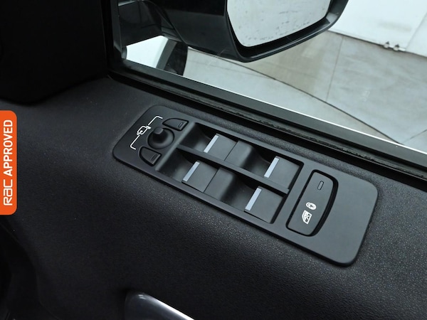 Used Land Rover Discovery Sport 2019 for sale - 76236746: Photo 25