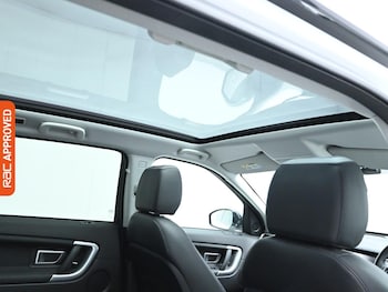 Used Land Rover Discovery Sport 2019 for sale - 76236746: Photo 3