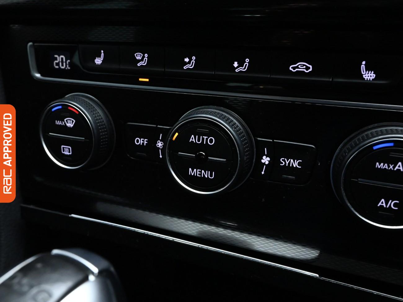 Used Volkswagen Golf 2017 for sale - 77340813: Photo 13