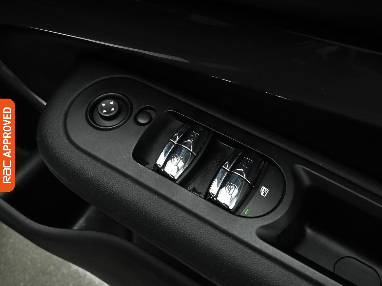 Used MINI Clubman 2017 for sale - 76957929: Photo 25