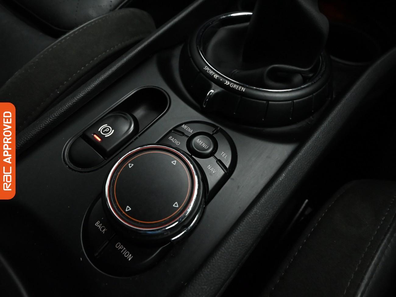 Used MINI Clubman 2017 for sale - 76957929: Photo 27