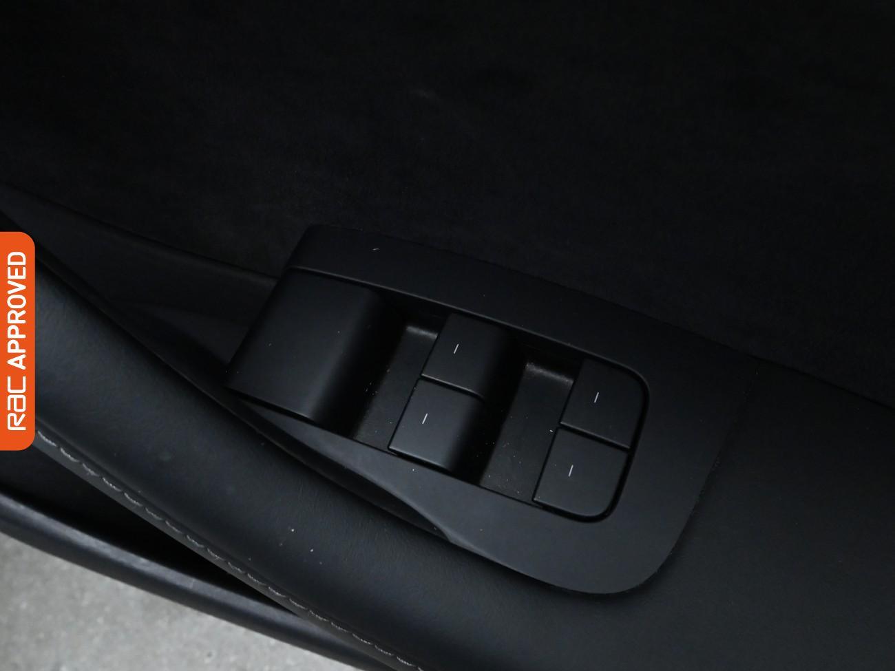 Used Tesla Model 3 2021 for sale - 76330644: Photo 25