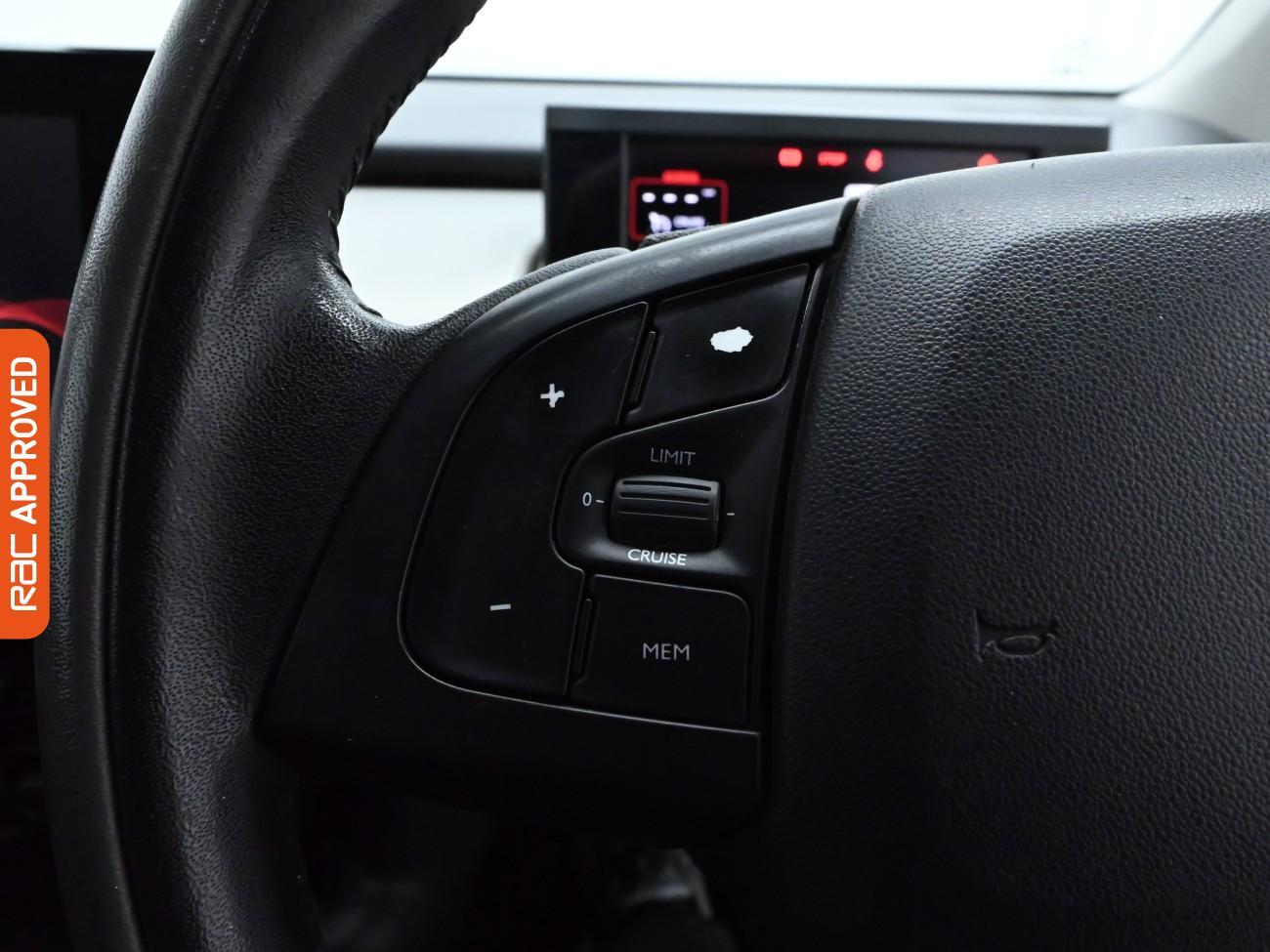 Used Citroen C4 Cactus 2017 for sale - 76481092: Photo 21