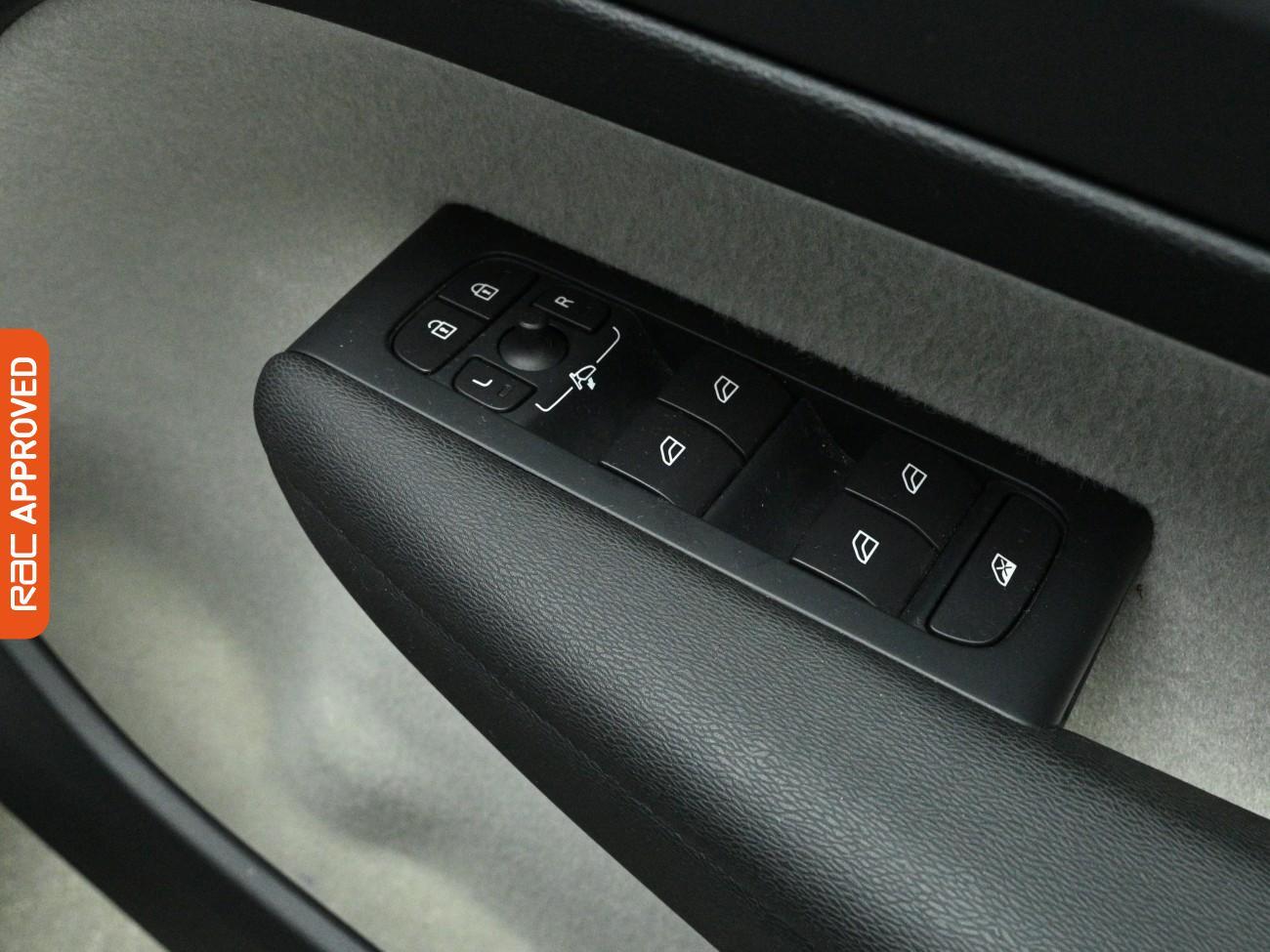 Used Volvo XC40 2019 for sale - 77764482: Photo 27