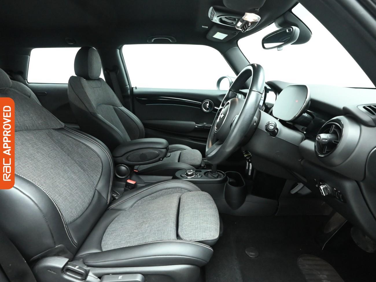 Used MINI Electric Hatch 2021 for sale - 76401679: Photo 13