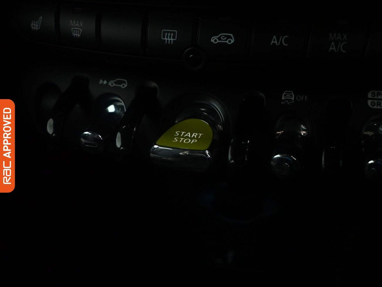 Used MINI Electric Hatch 2021 for sale - 76401679: Photo 23