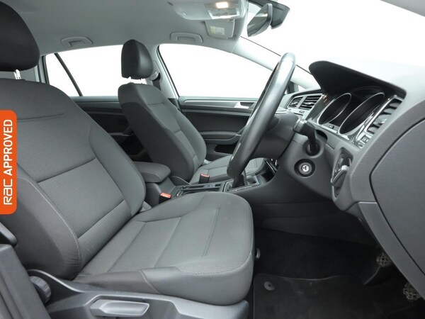 Used Volkswagen Golf 2017 for sale - 73861181: Photo 12