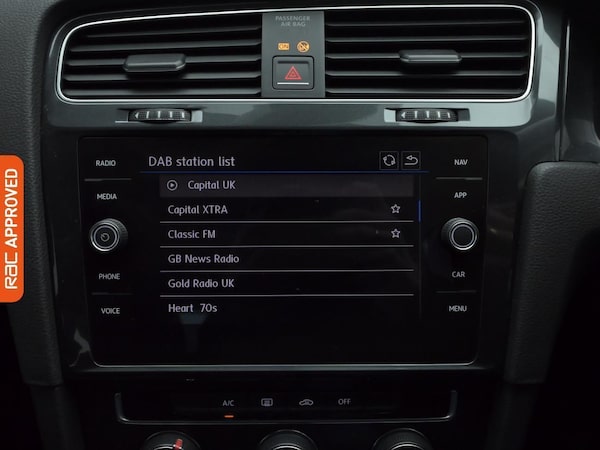 Used Volkswagen Golf 2017 for sale - 73861181: Photo 16