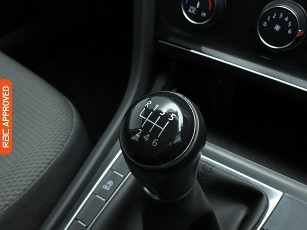 Used Volkswagen Golf 2017 for sale - 73861181: Photo 21