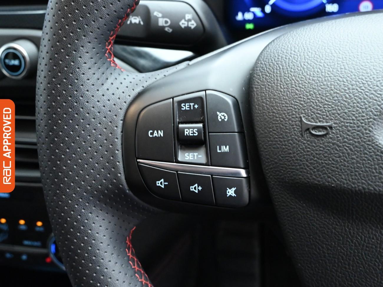 Used Ford Focus 2023 for sale - 75735631: Photo 19