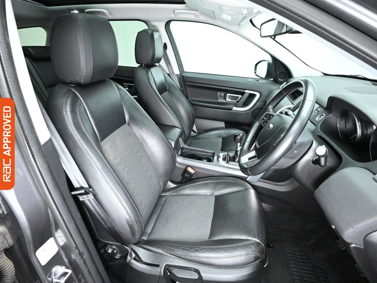 Used Land Rover Discovery Sport 2016 for sale - 77742197: Photo 12