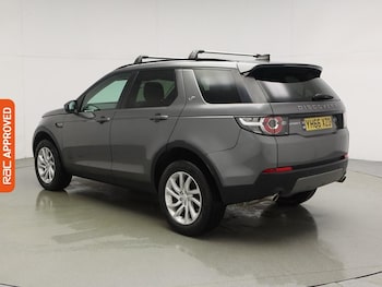 Used Land Rover Discovery Sport 2016 for sale - 77742197: Photo